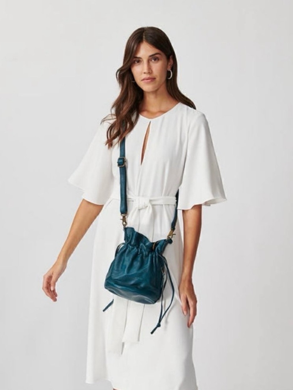WANDERERS Travel Co. bucket bag